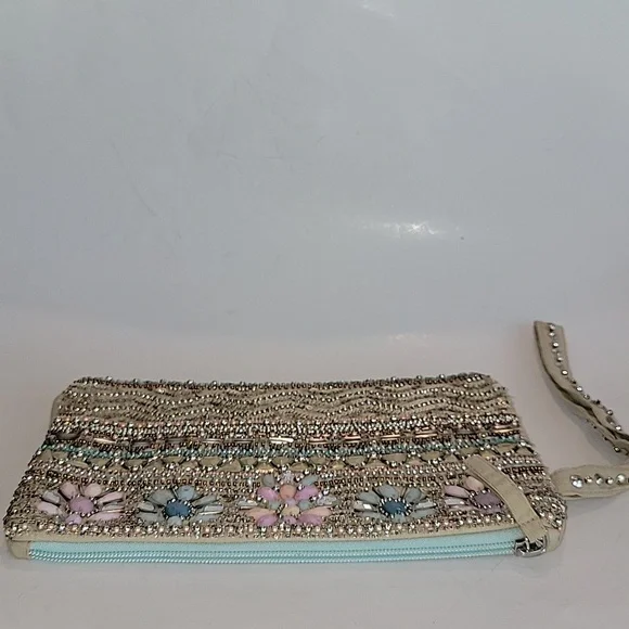 CHARLIE PAIGE BEAD & SEQUIN EMBELLISHED WRISTLET - Picture 5 of 11
